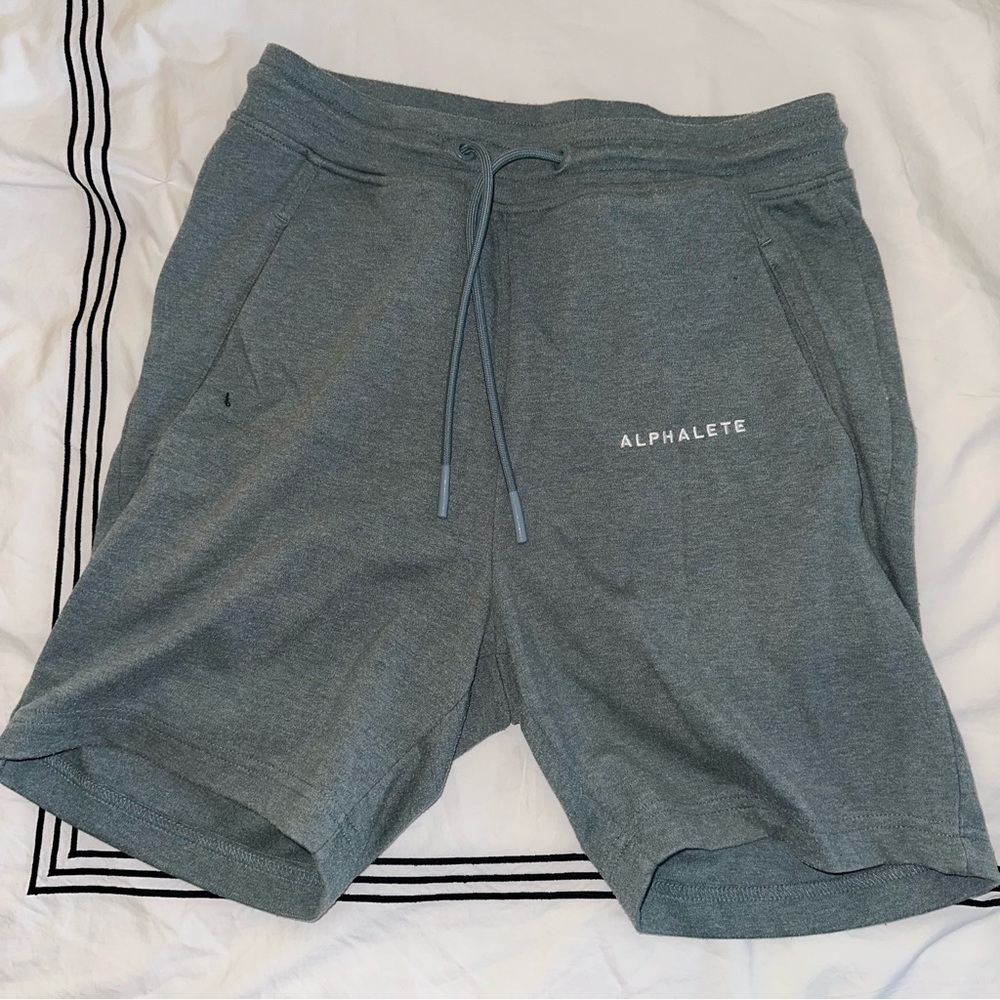 Alphalete Men's Gray Shorts